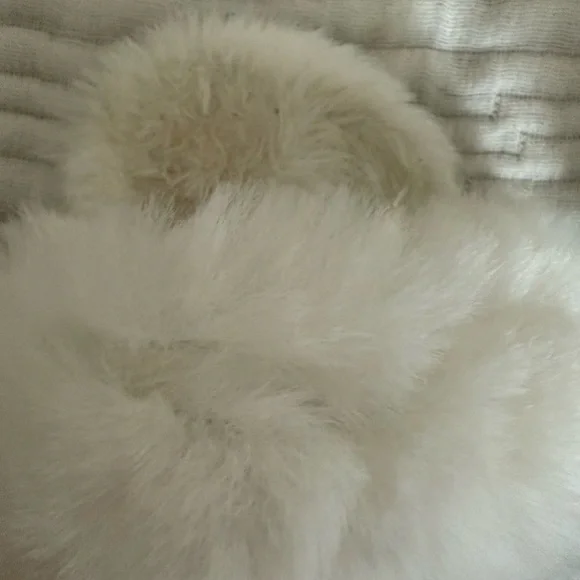 Fluffy White Slippers - bridal slippers - Picture 3 of 4